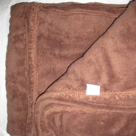 New Fleece Throw Blanket, Dark Brown - Picture 2 of 2